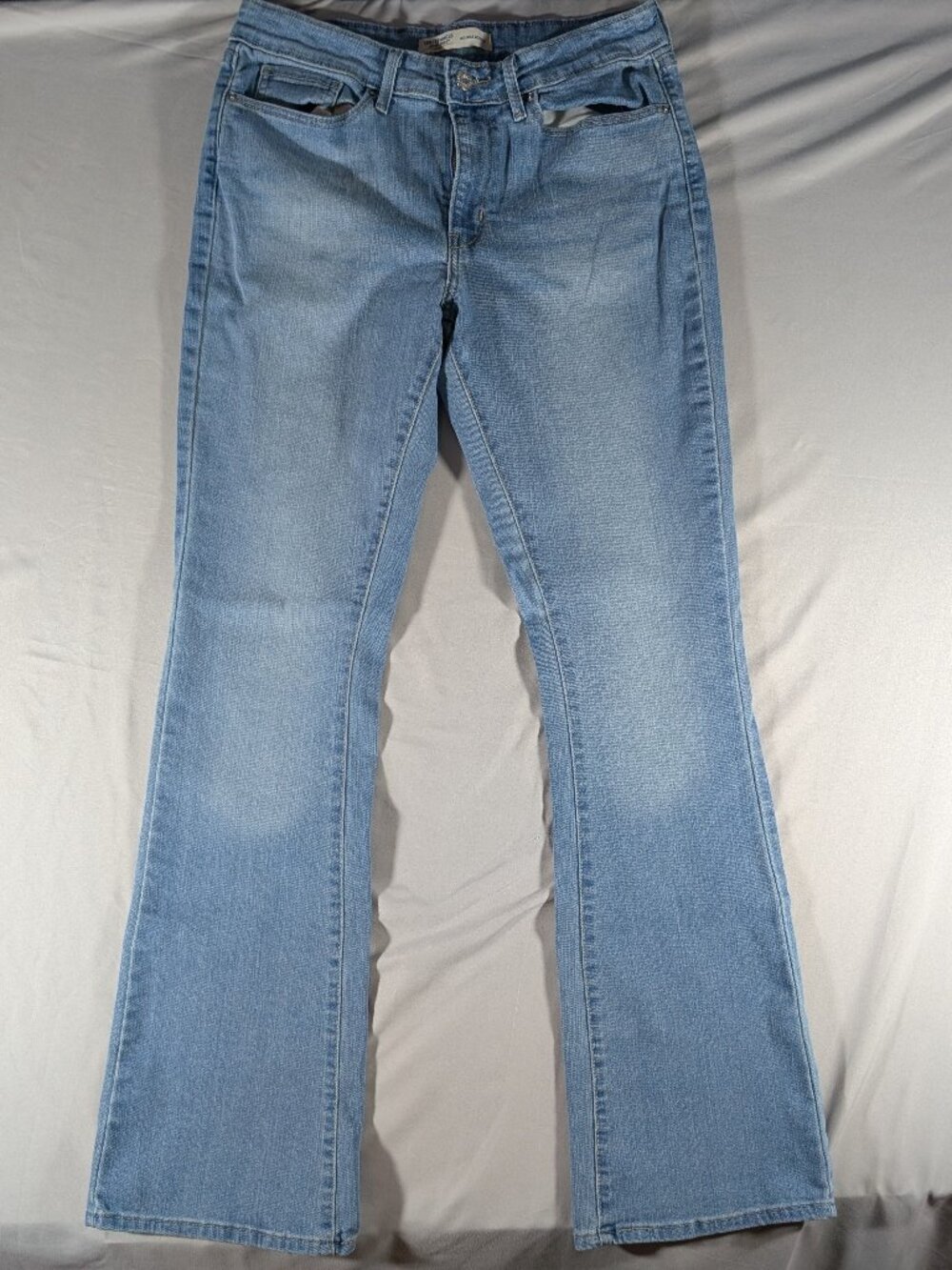 Levi Strauss Signature Mid Rise Bootcut Jeans Medium Wash Size 30